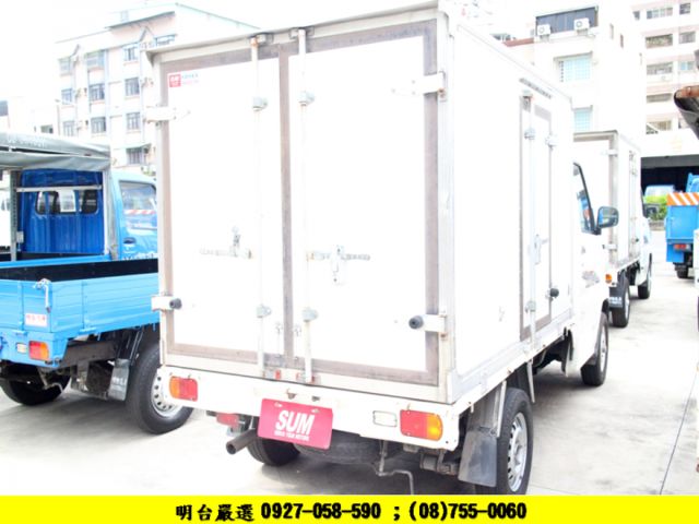 新改款 1300cc + 認證 原鈑件 /全車 保固 1 年/ 上下升降蓬/ 可全額貸-0 利率 -送 -0 利息  第3張相片