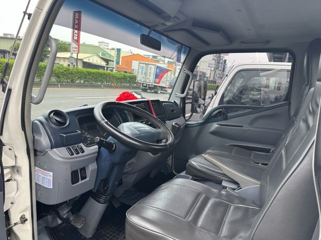 全車 保固/ 全車 原鈑件 保證 / 已升 載重 5 噸【 貨車專賣店 】促銷中-可全額貸  送 尾門  第3張相片