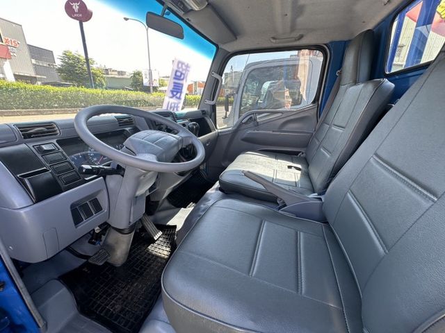 14.5 尺 /  尾門 搖控/ 原鈑件/ 全車 3 個月 保固 / 升載重 5 噸【貨車專賣店 】可全貸-送 4錄  第2張相片