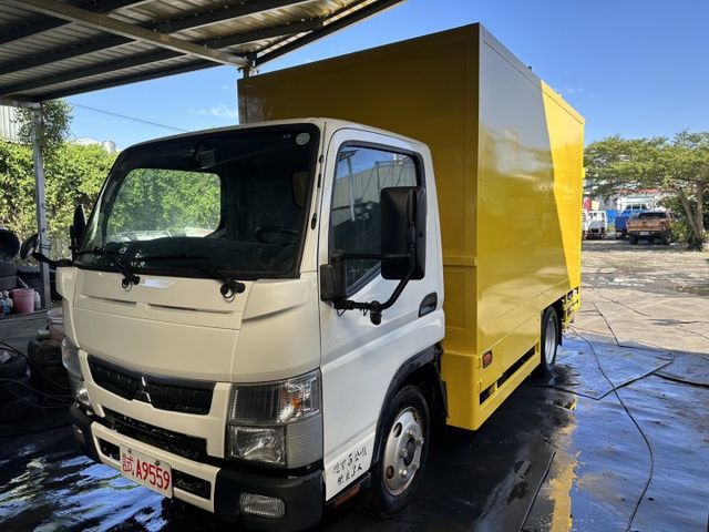 履約  3 萬公里 保證 / 正 5 噸  11尺半  箱內高 185 cm /認證/ 全車 保固 1 年 / 双缸尾門  第1張相片