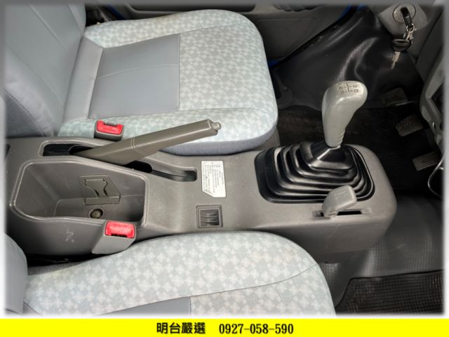 4 X 4 【 4 輪傳動 + 加力檔 】全車 保固 1 年 + 原鈑件 保證 【 貨車專賣店 + 保修廠 】  第6張相片