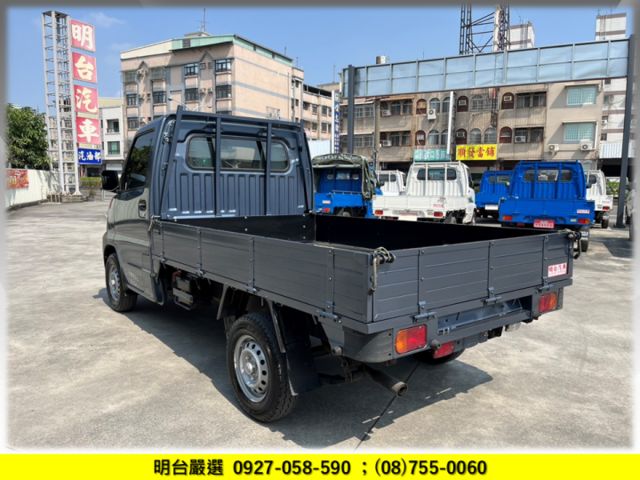 自排--2022型 /全車 2 年 保固 / 認證車 / 2021年11月 出廠  /  定速 +循跡【貨車專賣 店】  第2張相片