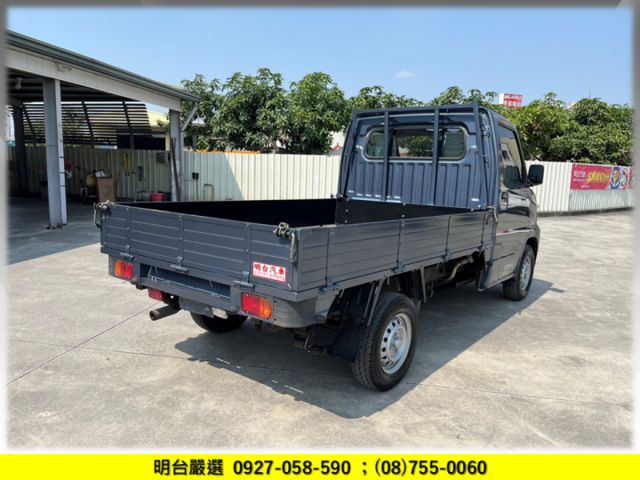 自排--2022型 /全車 2 年 保固 / 認證車 / 2021年11月 出廠  /  定速 +循跡【貨車專賣 店】  第3張相片