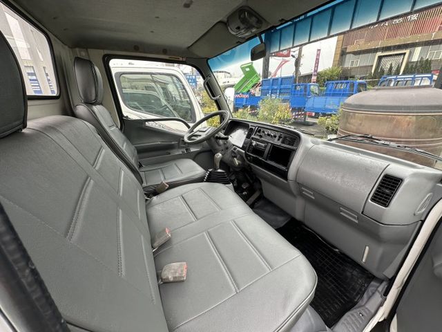 全車 保固 3 個 月+ 原鈑件保證 /冷氣冷【貨車專賣店+保修】 可全額貸--送 尾門  第2張相片