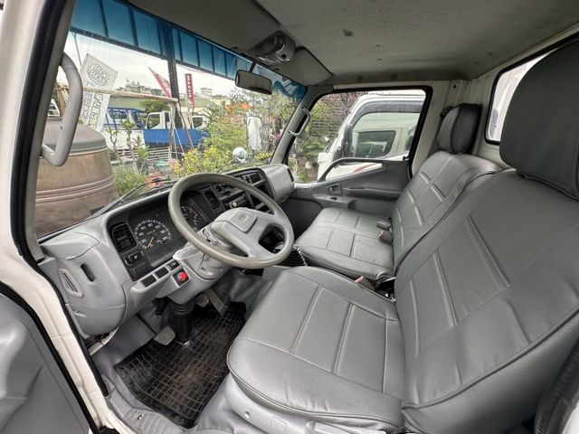 全車 保固 3 個 月+ 原鈑件保證 /冷氣冷【貨車專賣店+保修】 可全額貸--送 尾門  第3張相片