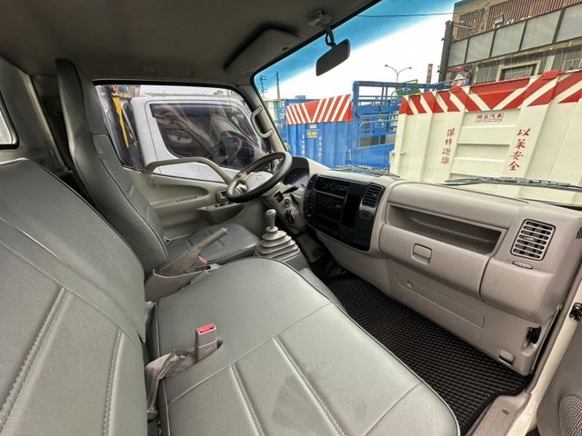 全車 保固 3 個月 / 認證+原鈑/ 已升載重 5 噸【 貨車專賣店 】可全額分期--送 尾門  第2張相片