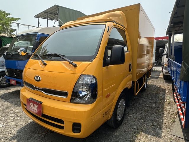 廂 內高 170 cm + 尾門 搖控 / 全車原鈑件/ 履約 全車保固【貨車專賣店】分期  0 利率 -送 -0 利息  第1張相片
