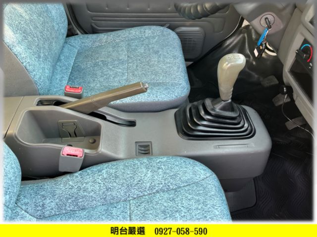 1300cc/ 全車 保固 1 年 / 全車 原鈑件/ 冷氣冷【履約 無事故 無泡水 保證】可全貸- 0 利息 -送利息  第7張相片