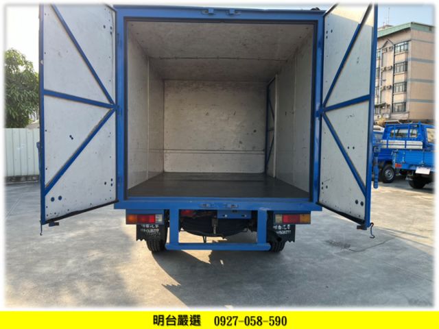 履約 12 萬公里 保證 / 原鈑件 /全車 保固 【 貨車專賣店 】可全貸-0 利專案-可送補貼利息!  第4張相片