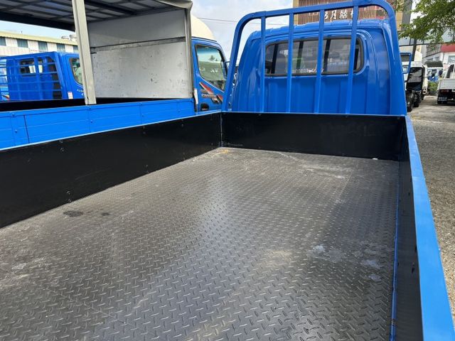 全車 保固 + 保養如新 / 原鈑件 /  尾門 搖控 【 貨車專賣店  】  可 全額 分期  -  可全貸  第3張相片