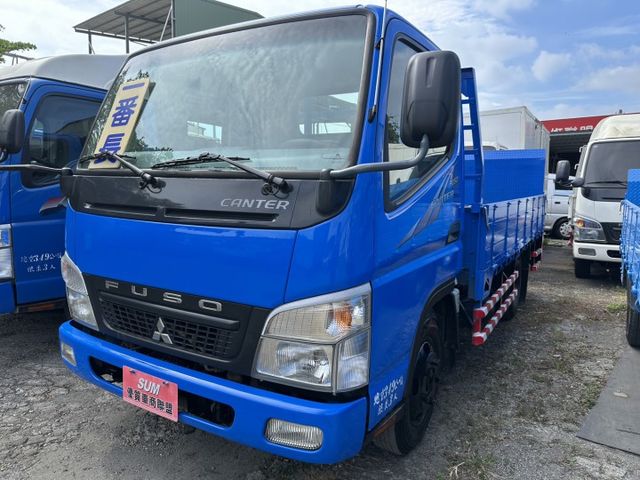 11.6尺 / 已升載重 5 噸 /全車 保固 / 原鈑件保證 / 尾門 搖控【貨車專賣店】 可全額貸  第1張相片