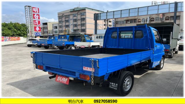 4 X 4 【新1500 + 2019年款】A190  全車 保固 1 年+ 認證車【4 X 4】2018年12月 出廠  第2張相片