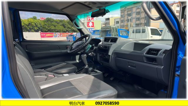 4 X 4 【新1500 + 2019年款】A190  全車 保固 1 年+ 認證車【4 X 4】2018年12月 出廠  第4張相片