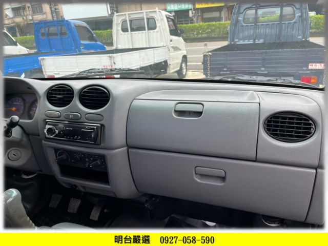 全車 保固 3 個 月+ 原鈑件保證 / 冷氣很冷【 貨車 專賣店 】 可全額 分期  第6張相片