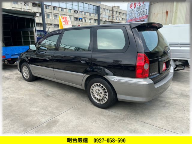全車 原鈑 原漆 保證+保養如新  /  豪華型 七人 座 / 全車 保 固  / 冷氣 很冷 /  可 試車--來就賣  第3張相片
