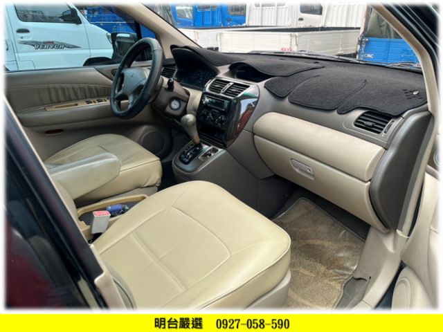 全車 原鈑 原漆 保證+保養如新  /  豪華型 七人 座 / 全車 保 固  / 冷氣 很冷 /  可 試車--來就賣  第6張相片