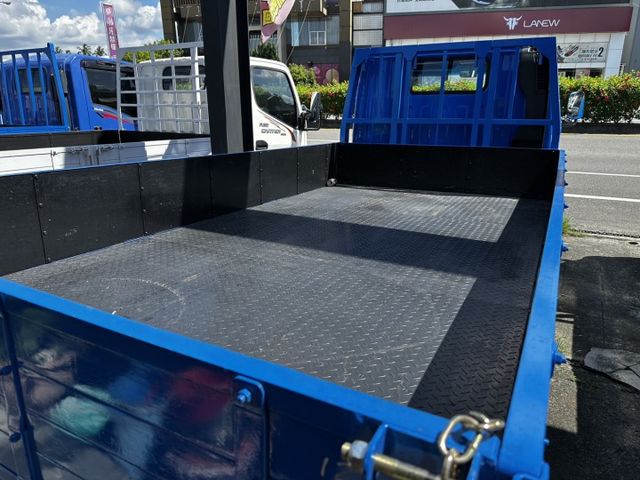 11.6尺 / 已升載重 5 噸 / 保證 原鈑件/全車保固【貨車專賣】 全額 低利 分期--送 尾門  第4張相片