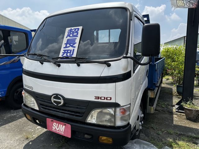 14.5 尺 // 全車 保固 // 原鈑件 * 里程 保証 * / 已升載重 5 噸/ 全新斗+ 可 免費換回 廂式  第1張相片