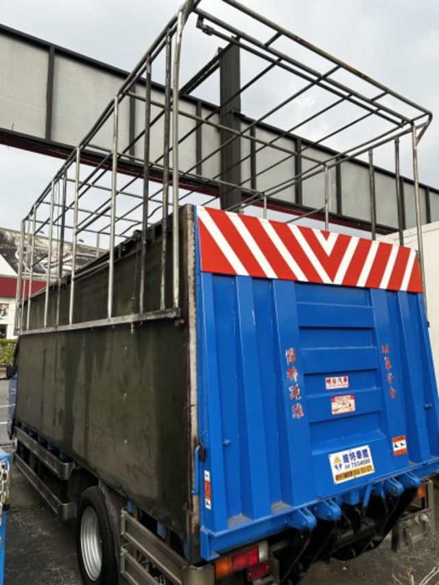 14 尺/ 正 5 噸/全車 原鈑 原漆 / 可調 電動 升降蓬+ 2 缸尾門  電動調 上下升降【里程保証】  第3張相片