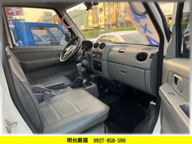 4 X 4 【 4 輪傳動+ 加力檔 】全車 保固 1 年+ 全車 原鈑件  //貨車專賣// 4 X 4 -4 X 4  第4張相片