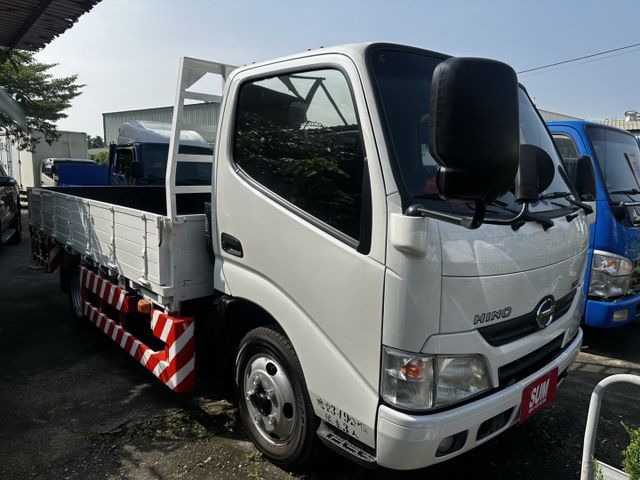 11.6尺/ 全車原鈑件+里程保證 / 全車 保固 /  已升載重 5 噸 / 貨車- 引擎-保固- 很重要  第1張相片