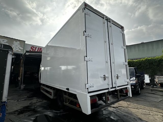 6 .5 噸 -16.7尺  內高 242 cm /  原漆 + 全車 保固/ 可換貨斗/ 貨車- 全車-保固- 很重要  第2張相片