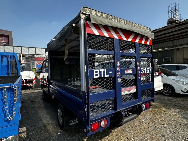 双廂-- 6人座 / 全車 原鈑件 / 全車 保固 / 認證 / 尾門 遙控 【省油 省稅】 6人座- 6人座  第6張相片