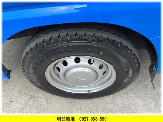 * 自 排 *  認證車 + 全車 原漆 / 保固 2 年 / 2022年11月 出廠【 2023 自排】可全額分期  第6張相片