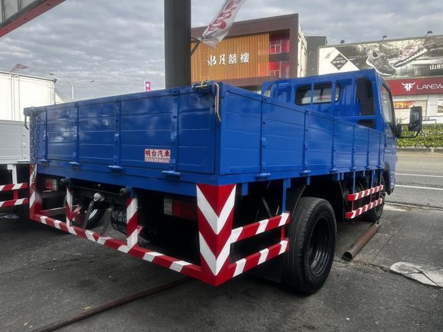 履約 19 萬公里 保證 / 原鈑件 / 全車 保固 / 認證/ 升載重 5 噸【貨車專賣】 有-保固-很重要  第5張相片