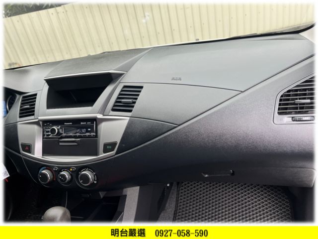 認證車 + 全車 原漆 原鈑件 / 全車 保固 1 年 / 全新 輪胎 4 輪 // 自排 // 可 超額 分期  第6張相片