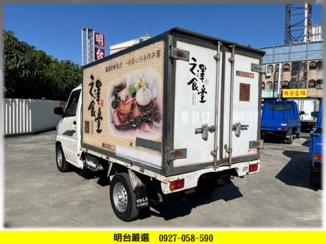 全車 原鈑件/ 認證 / 里程 保證/ 全車 保固 1 年【貨車 專賣】 可 免費 換貨斗 / 可 全額分期  第3張相片