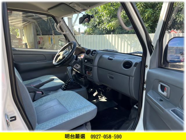 全車 原鈑件/ 認證 / 里程 保證/ 全車 保固 1 年【貨車 專賣】 可 免費 換貨斗 / 可 全額分期  第5張相片