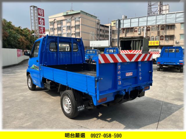 4 X 4 【 4 輪傳動+ 加力檔 】履約 7 萬公里 保證/ 全車 保固 / 電動 尾門 + 冷氣 + 4 X 4  第2張相片