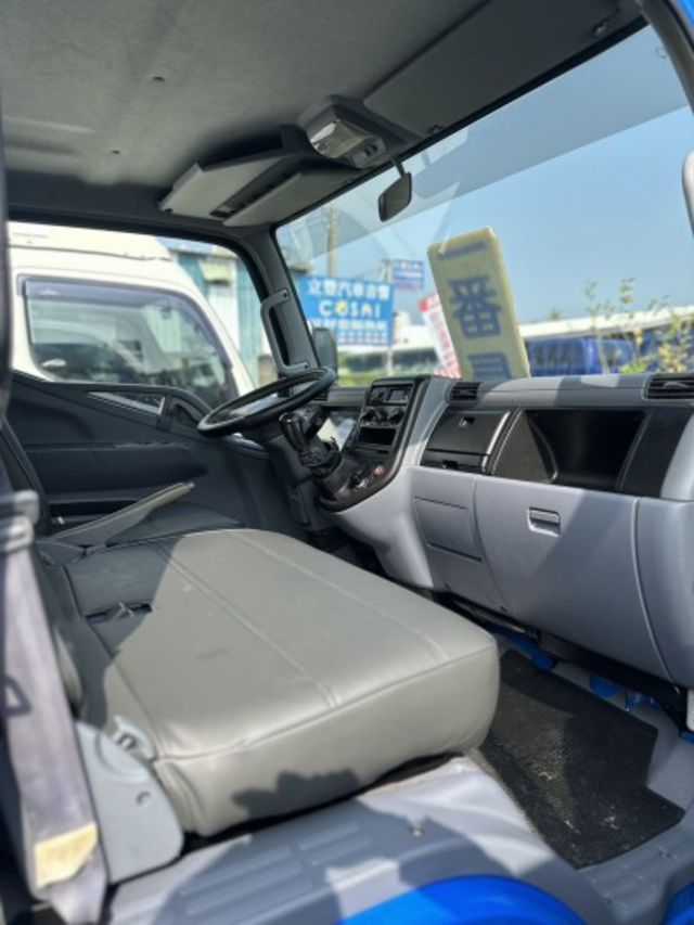 11.6尺 / 四期 環保/ 全車 保固 / 全車原鈑件 / 已升載重 5 噸【貨車專賣】 可全額分期  第3張相片