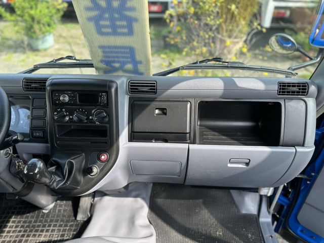 11.6尺 / 四期 環保/ 全車 保固 / 全車原鈑件 / 已升載重 5 噸【貨車專賣】 可全額分期  第4張相片