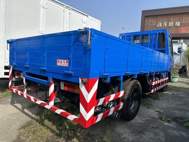 11.6尺 / 四期 環保/ 全車 保固 / 全車原鈑件 / 已升載重 5 噸【貨車專賣】 可全額分期  第8張相片