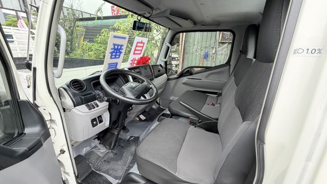 11.5尺【自 排】升載重 5 噸/ 全車 原鈑件/ 認證 / 里程 保証 / 全車 保固【自手排】11.5 尺  第2張相片