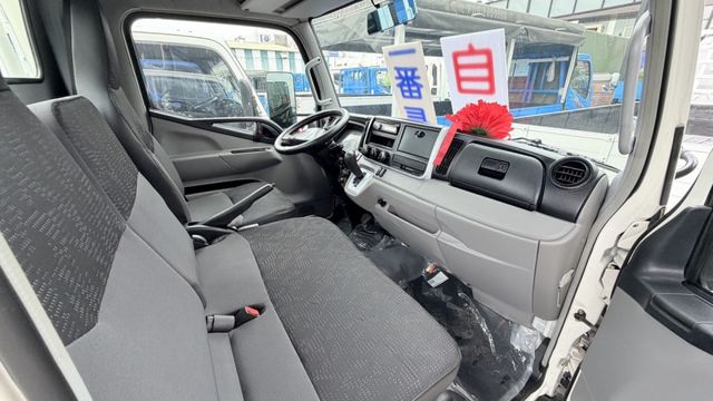 11.5尺【自 排】升載重 5 噸/ 全車 原鈑件/ 認證 / 里程 保証 / 全車 保固【自手排】11.5 尺  第3張相片