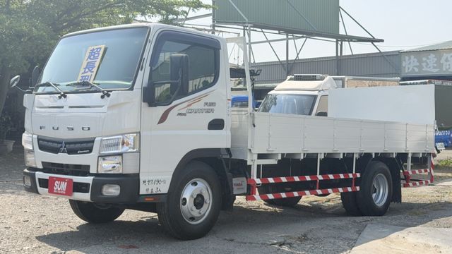 14.5 尺 / 原鈑件 / 全車 保固 / 里程 16 萬公里 保證 / 認證車/ 已升載重 5 噸 / 免費改成廂  第1張相片