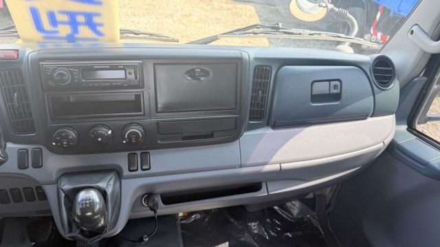 14.5 尺 / 原鈑件 / 全車 保固 / 里程 16 萬公里 保證 / 認證車/ 已升載重 5 噸 / 免費改成廂  第2張相片