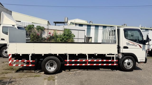 14.5 尺 / 原鈑件 / 全車 保固 / 里程 16 萬公里 保證 / 認證車/ 已升載重 5 噸 / 免費改成廂  第6張相片