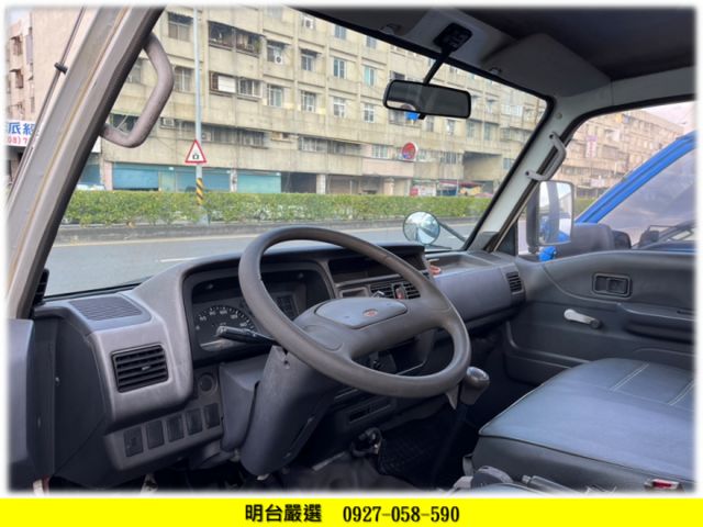 全車保固 3 個月 / 全車原鈑件 【 先 試車- 滿意- 再 議價 】 冷氣很冷 /  引擎好- 車身佳  第4張相片
