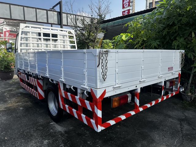 11.6尺/ 全車原鈑件+里程保證 / 全車 保固 /  已升載重 5 噸 / 履約- 引擎-保固- 很重要  第3張相片