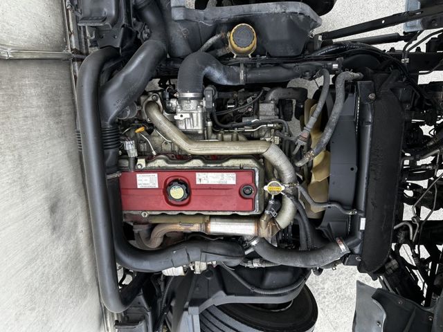 6 .5 噸 -16.7尺  內高 242 cm /  原漆 + 引擎 保固/ 可換貨斗/ 認證車 - 全車保固-很重要  第4張相片