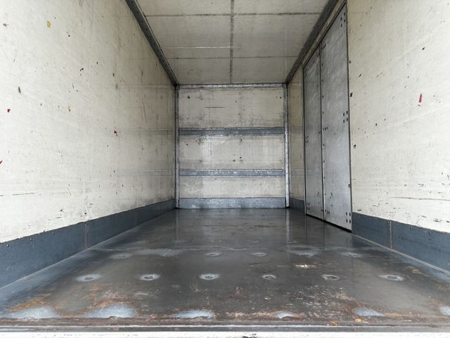 6 .5 噸 -16.7尺  內高 242 cm /  原漆 + 引擎 保固/ 可換貨斗/ 認證車 - 全車保固-很重要  第8張相片