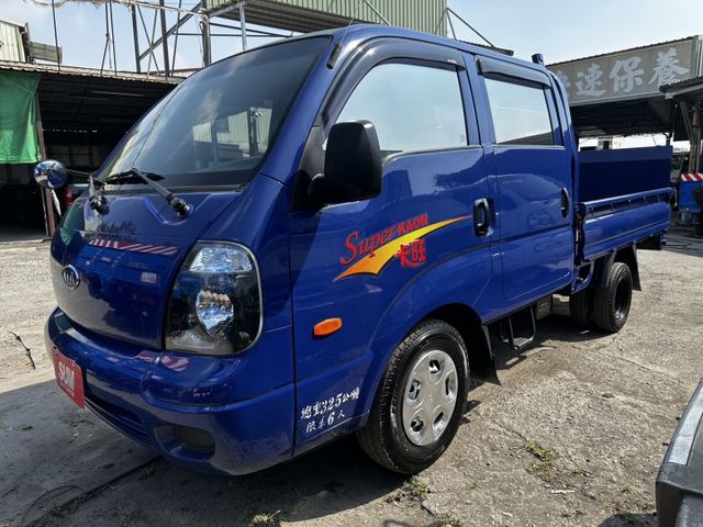 双廂-- 6人座 / 全車 原鈑件 / 全車 保固 / 認證 / 電動 尾 門  【履約 全車保固-有保障】  第1張相片