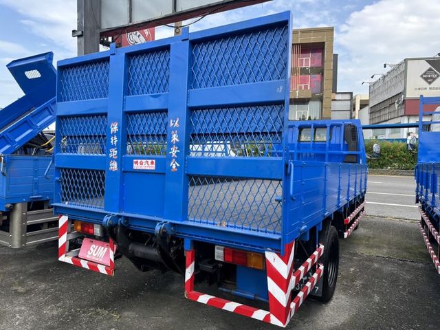 14.5 尺 / 原鈑件 / 全車 保固 / 已變更載重 5 噸【貨車 專賣】 // 在地 誠信 經營 50 多年 //  第5張相片