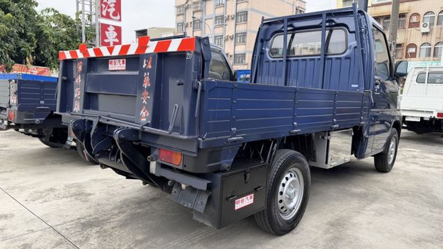 尾門 搖控// 車頭 原漆+ 認證車+全車 原鈑件 / 全車 保固 1 年【貨車 專賣】 搖控 尾門  第4張相片