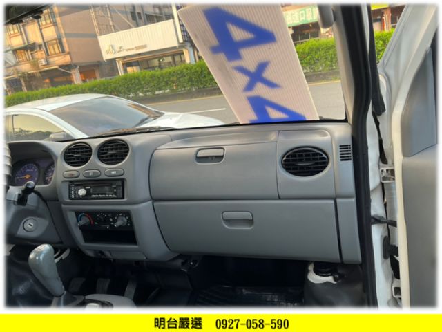 4 X 4 【 4 輪傳動+ 加力檔 】全車 保固 1 年+ 全車 原鈑件  //貨車專賣// 4 X 4 -4 X 4  第5張相片