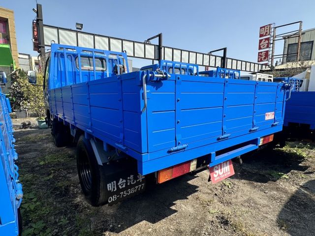 里程 保證/ 全車原鈑件 / 冷氣/全車 保固 3 個月【貨車 專賣】O 履約- 引擎 保固  第3張相片